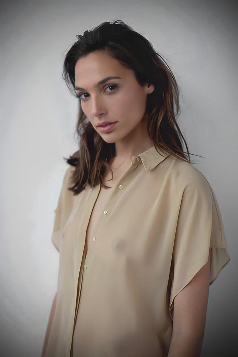 Gal Gadot sexy (106 pics – 9 videos)