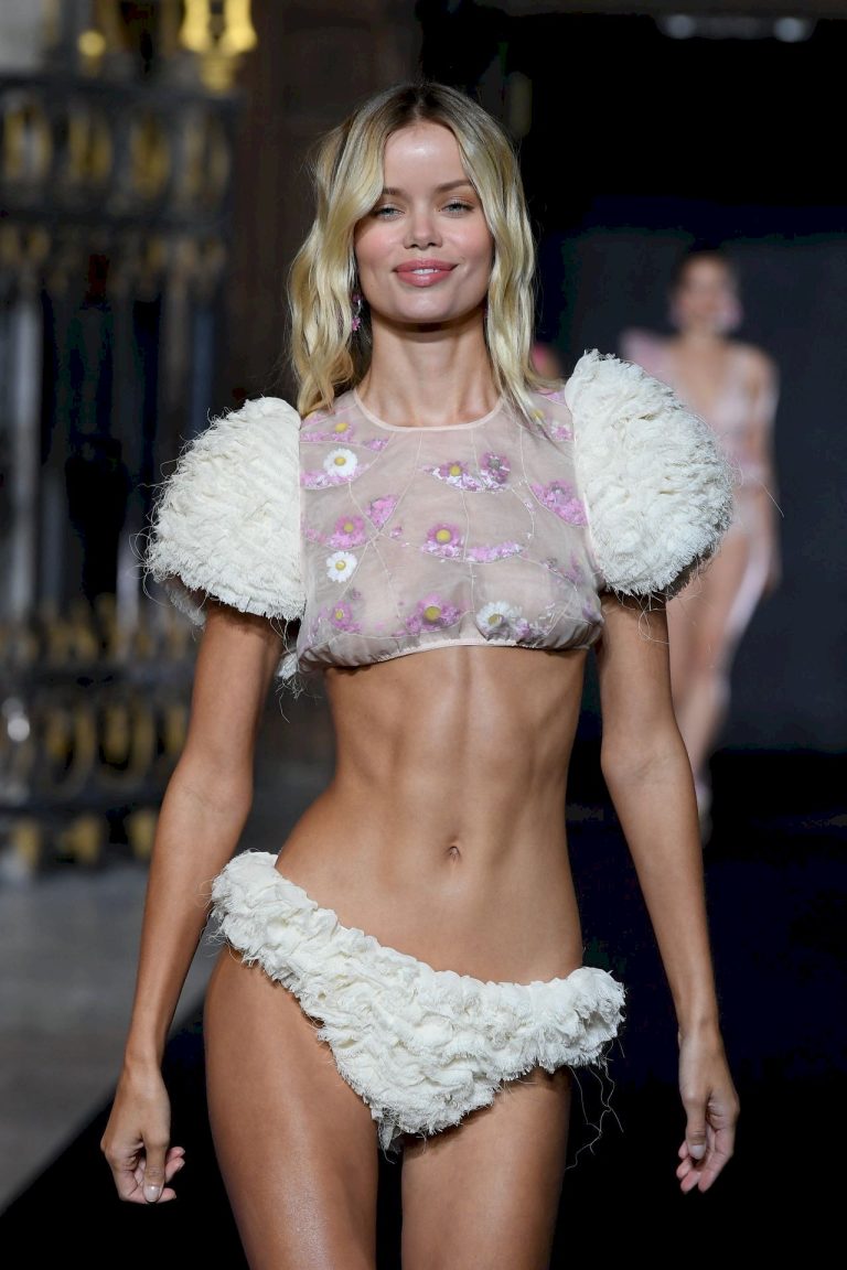 Frida Aasen nude and seethrough (update)(95 pics – 3 videos)