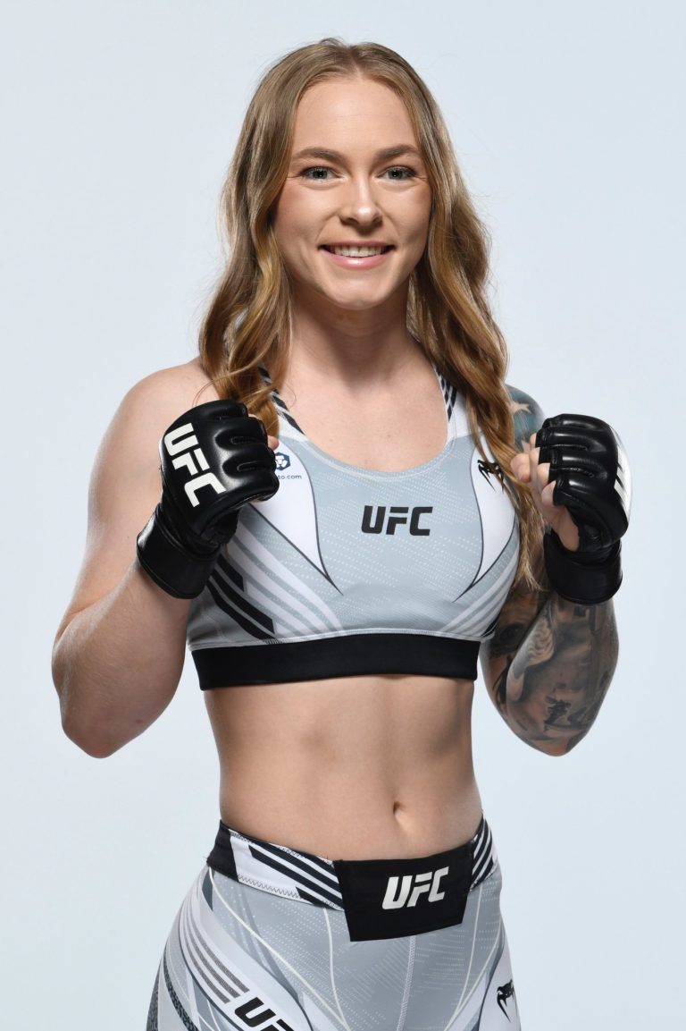 Famous UFC fighter in hardcore sex videos (28 videos – 178 pics)