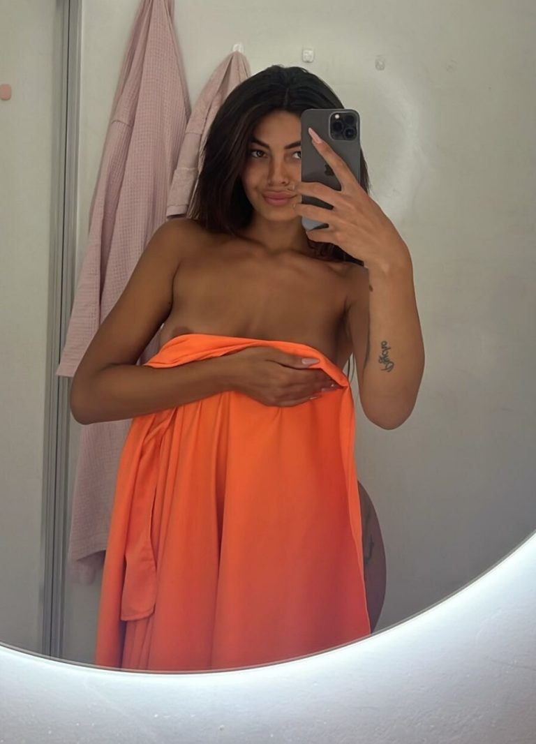 Nudity and sex videos from Italian reality TV show (all episodes + premium nudes)